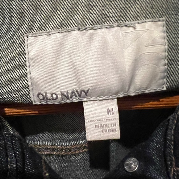 Old Navy dark wash Jean jacket EUC sz M - Picture 3 of 4